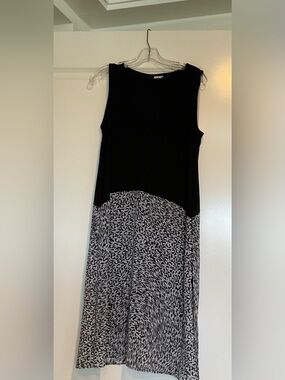 DKNY Black Top with Contrasting White Logo